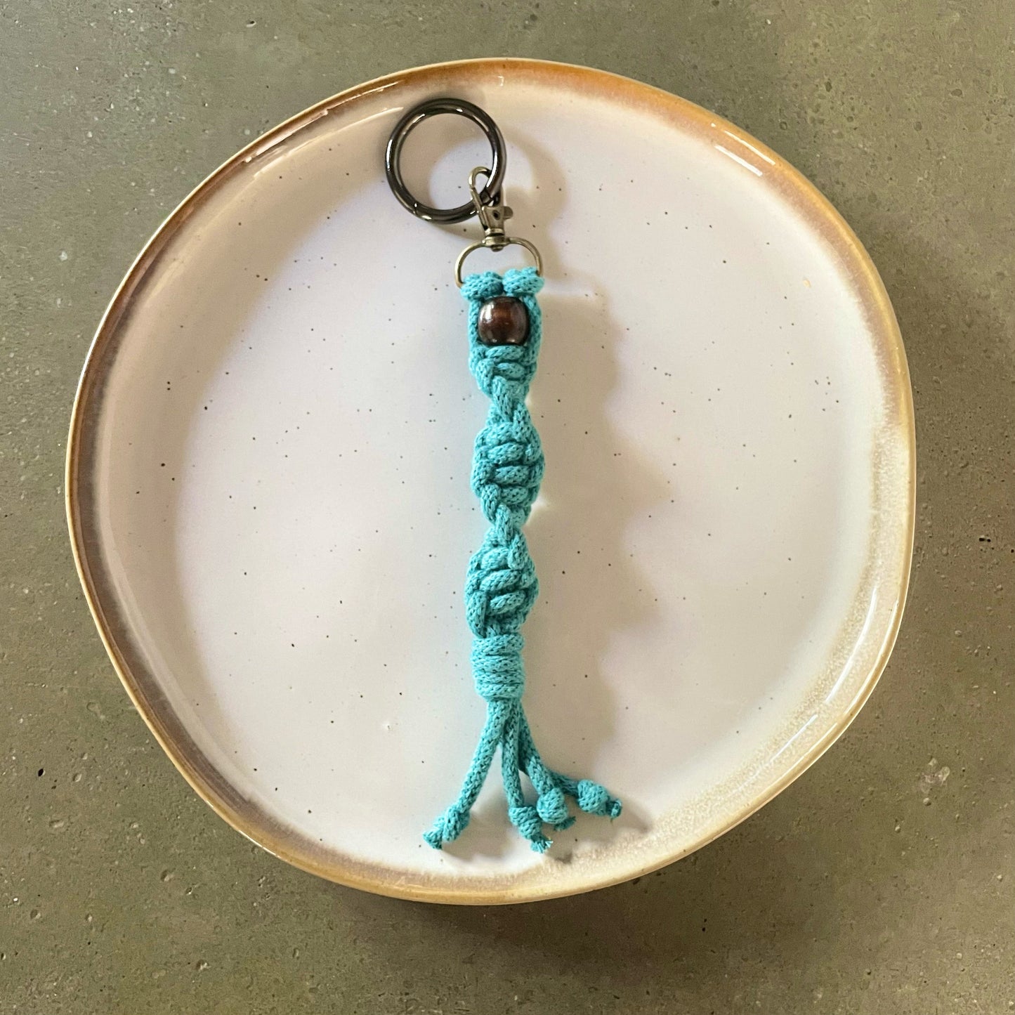 Solo Key Chain. Twisted style. Teal color.